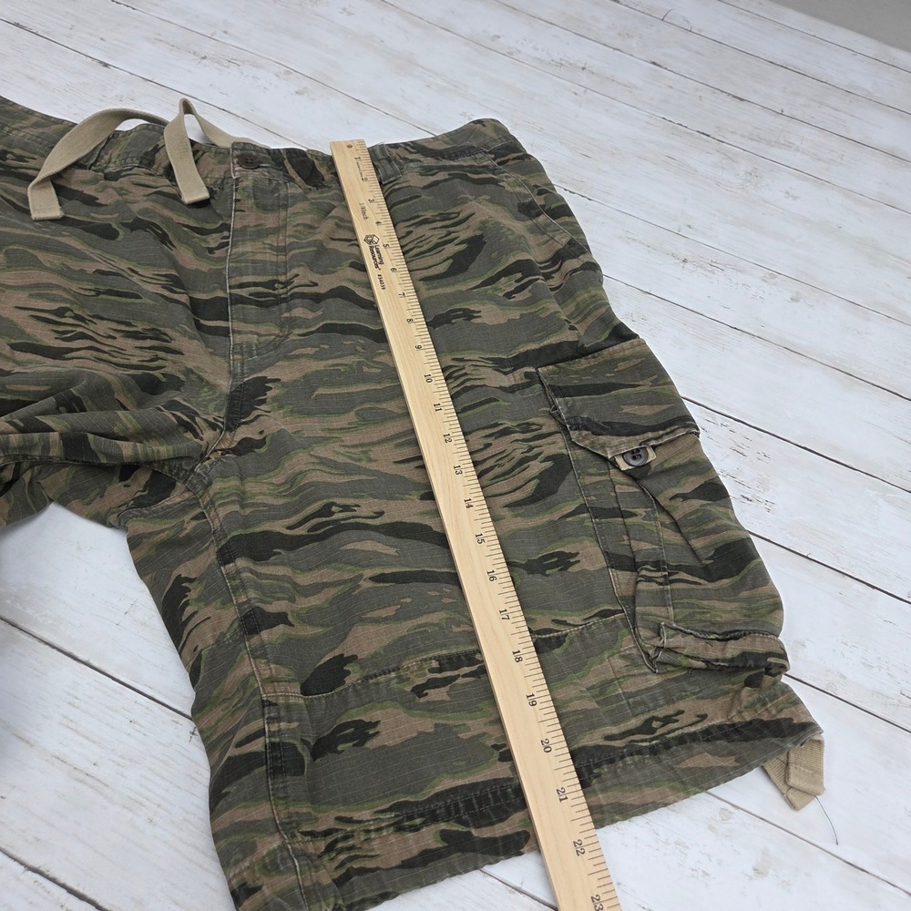 Vtg 2003 GAP Cargo Shorts Men 38 Green Tiger Stripe Camo Ripstop Utility Relaxed - Picture 6 of 12